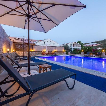 Oezguem Suite Otel Датча Екстериор снимка