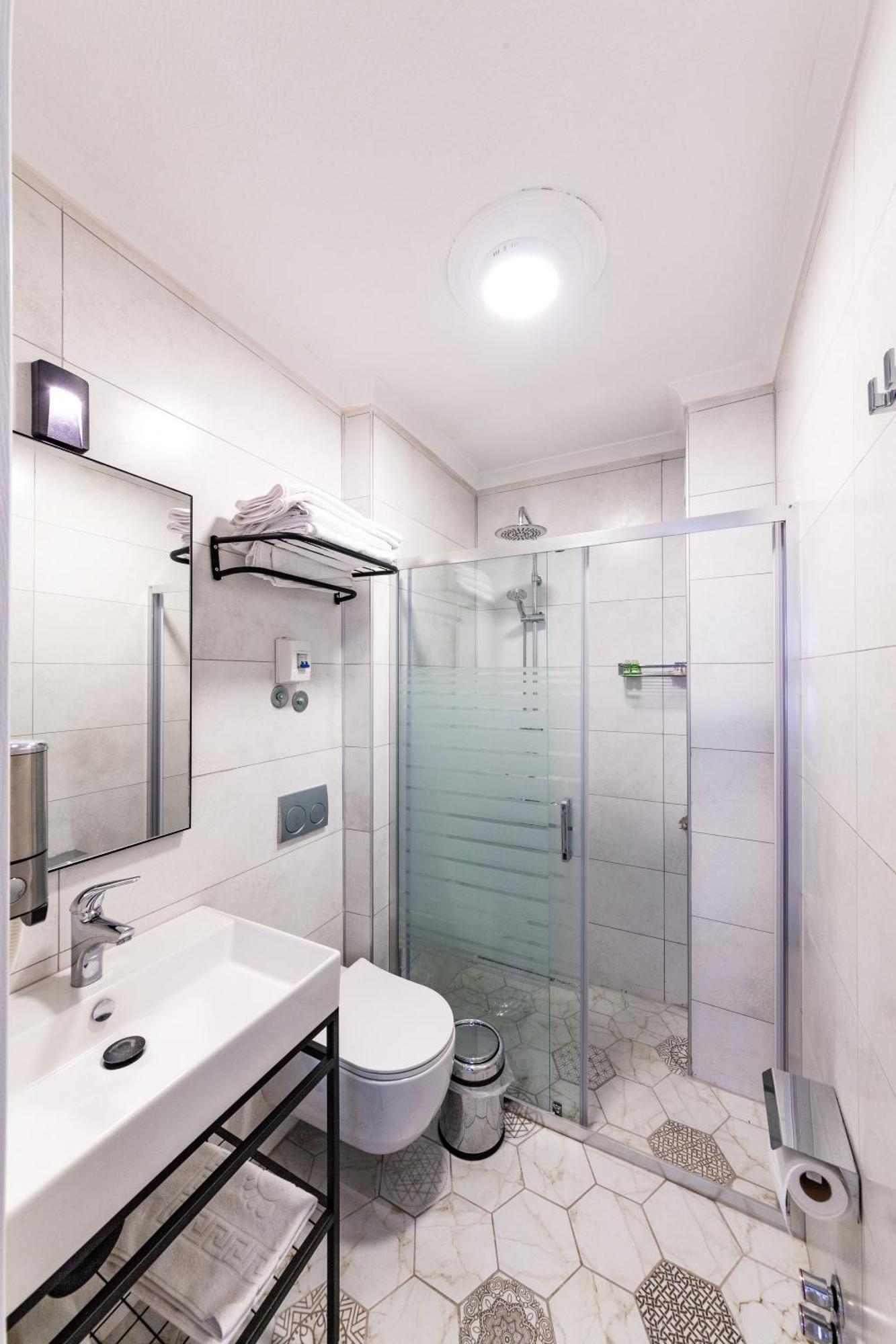 Oezguem Suite Otel Датча Екстериор снимка