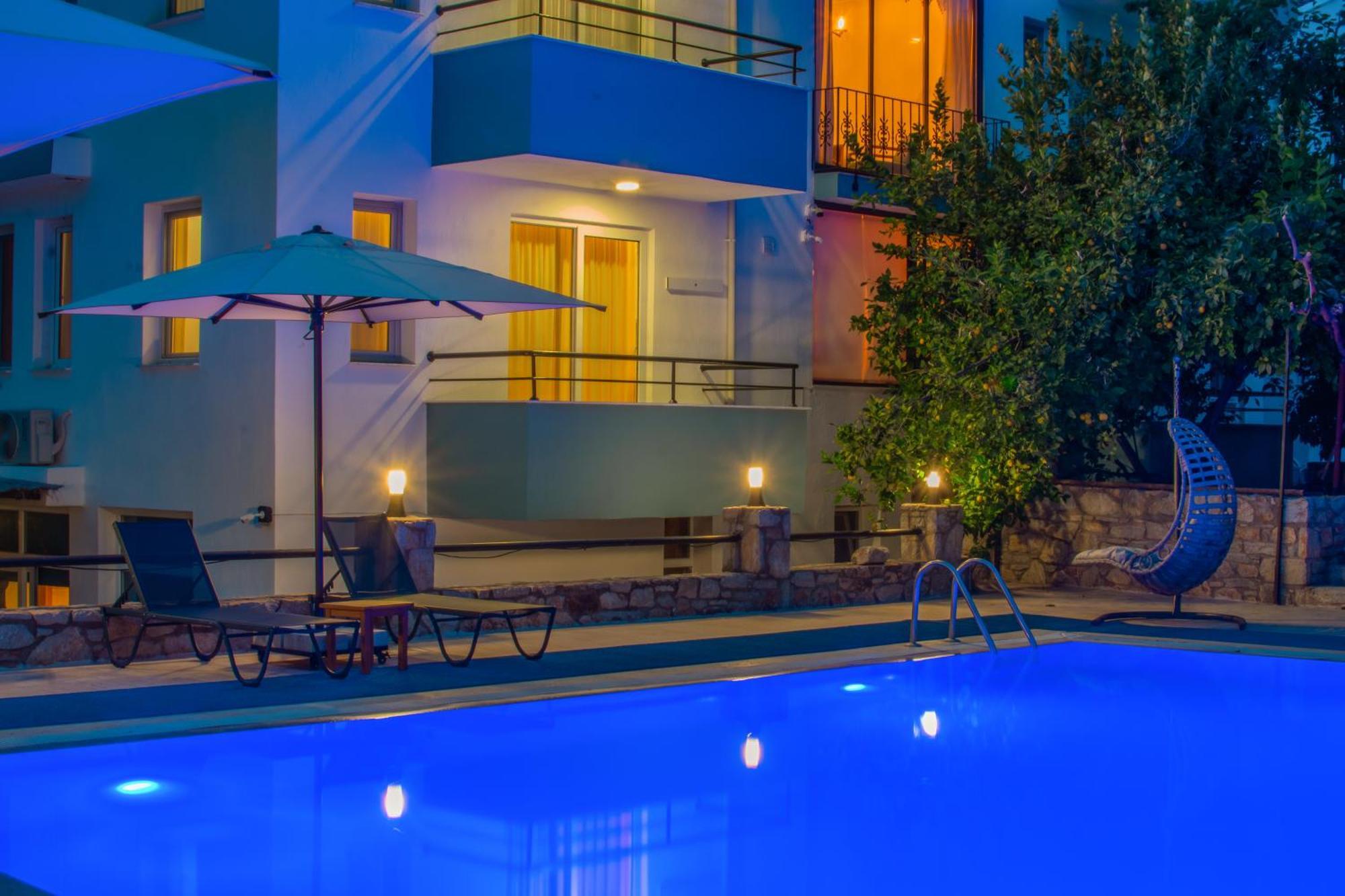 Oezguem Suite Otel Датча Екстериор снимка