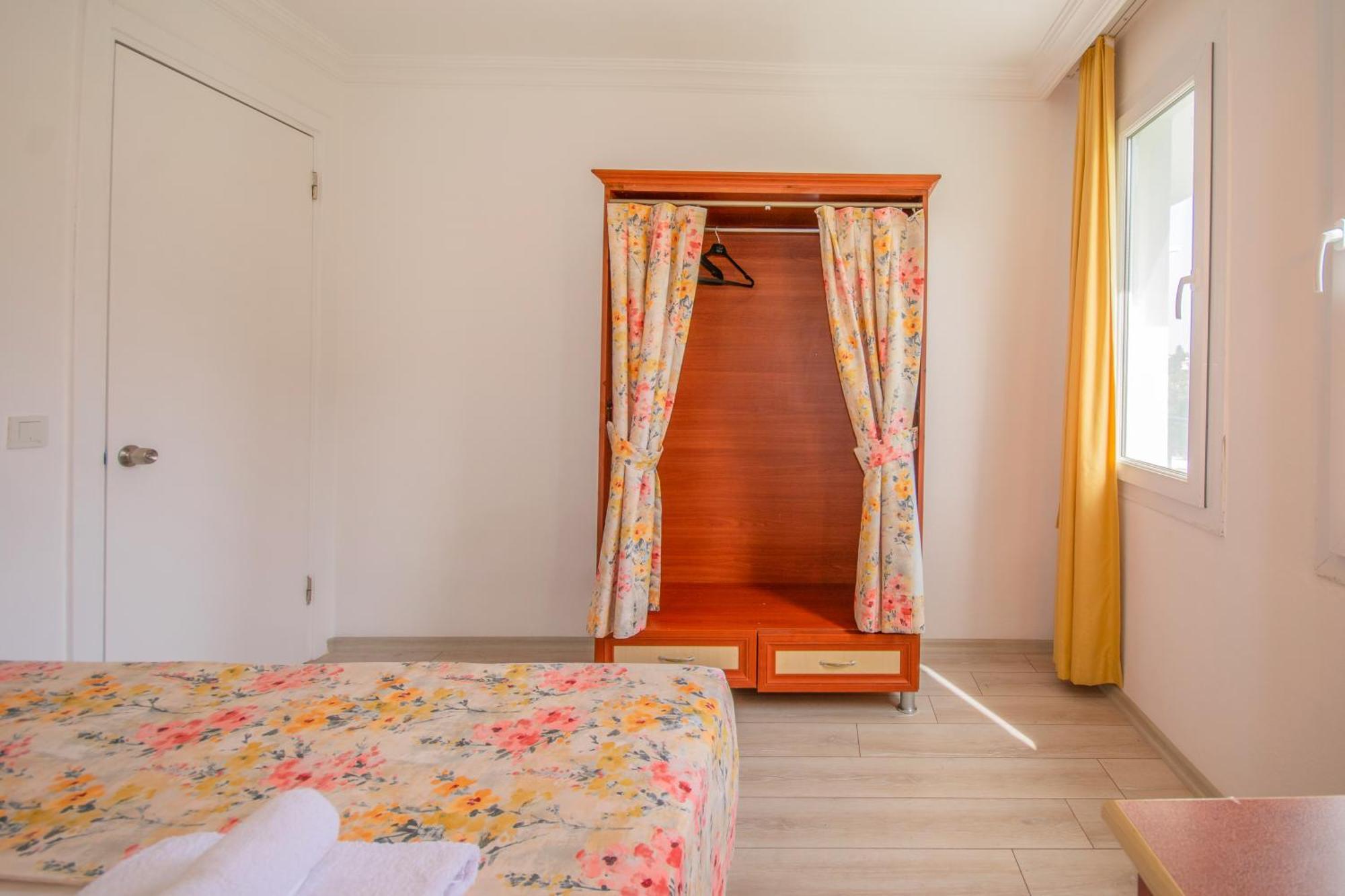 Oezguem Suite Otel Датча Екстериор снимка