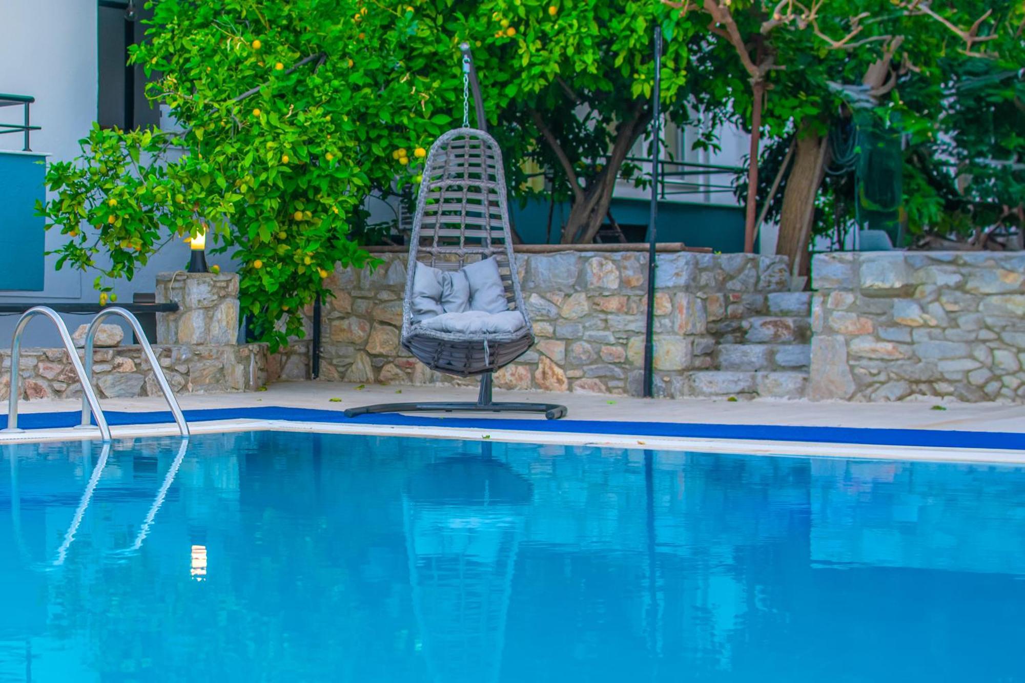 Oezguem Suite Otel Датча Екстериор снимка
