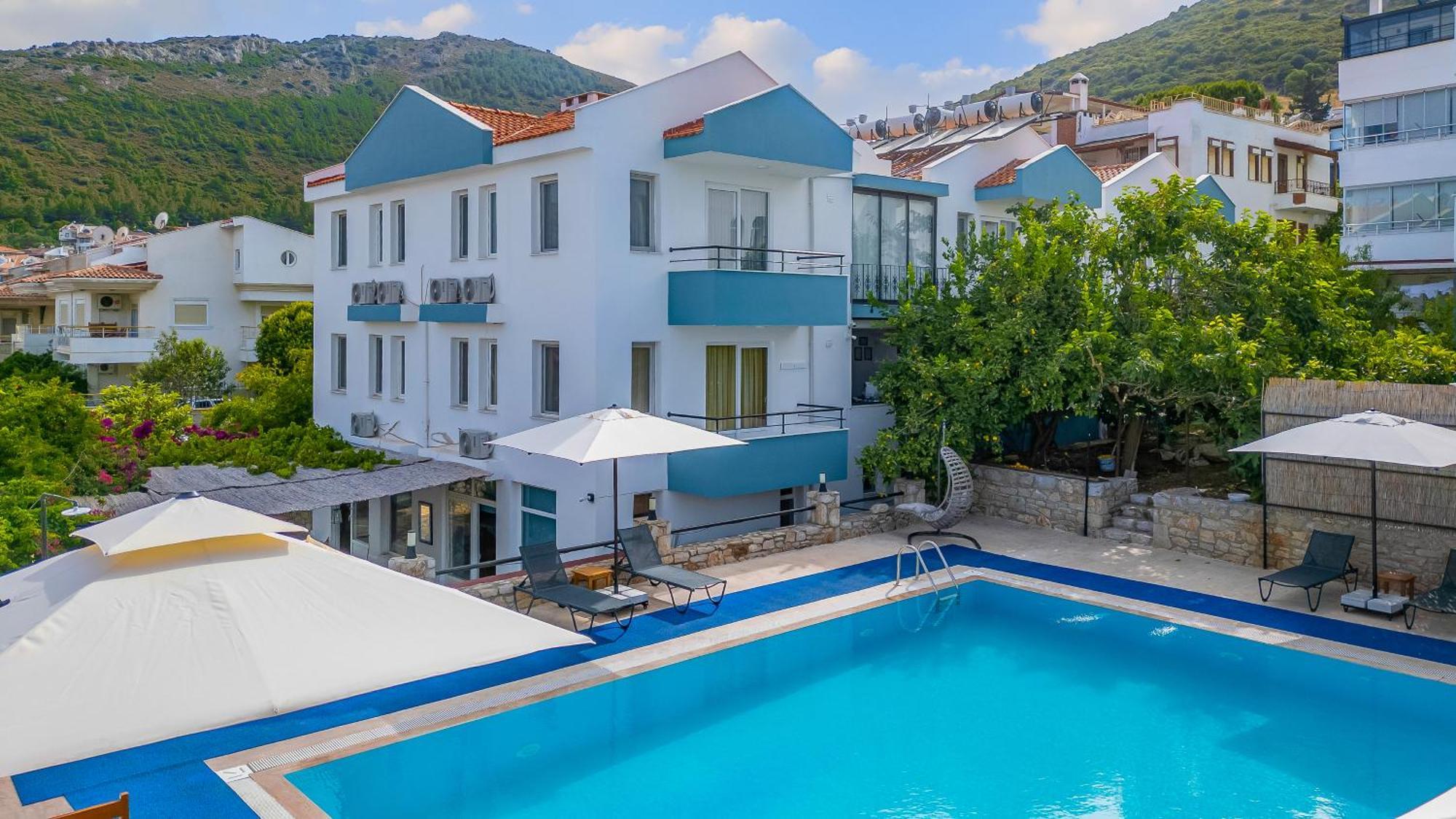 Oezguem Suite Otel Датча Екстериор снимка