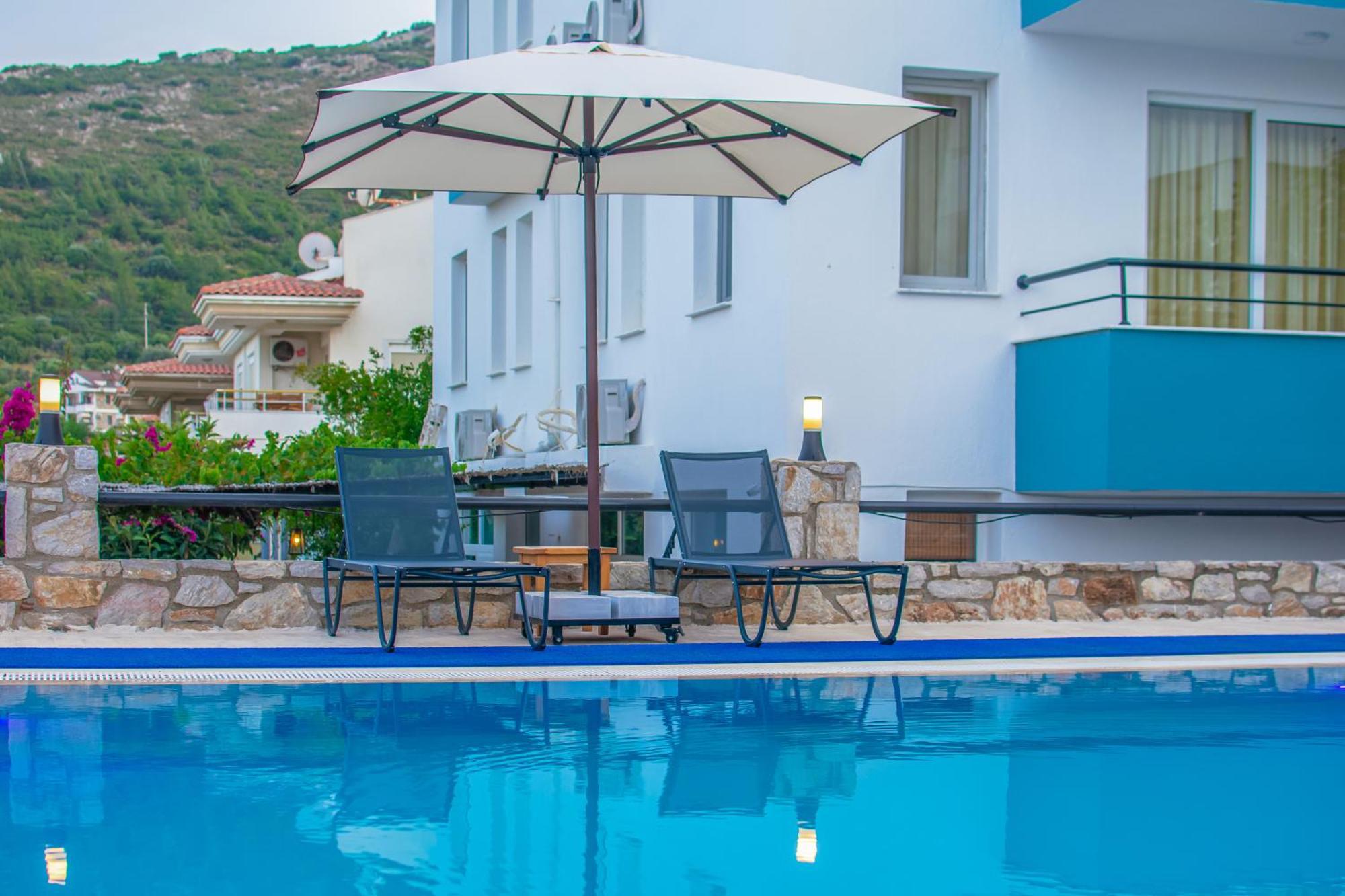 Oezguem Suite Otel Датча Екстериор снимка