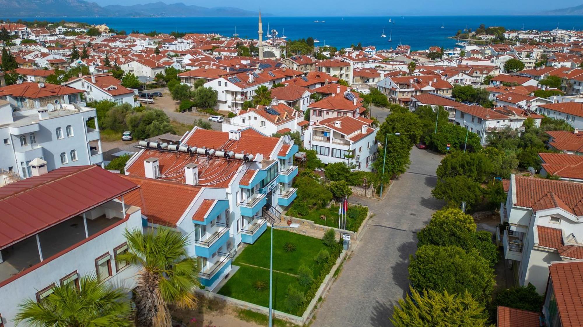 Oezguem Suite Otel Датча Екстериор снимка